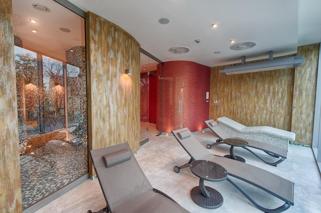 Hotel Lazur Spa & Conference Kalisz  Exterior photo