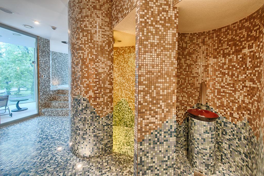 Hotel Lazur Spa & Conference Kalisz  Exterior photo